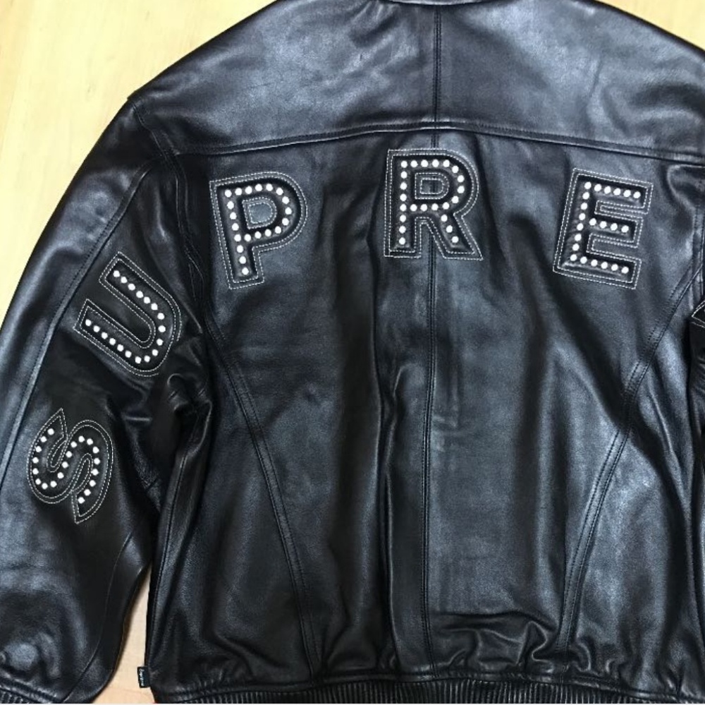 Supreme Studded Arc Logo Leather Jacket